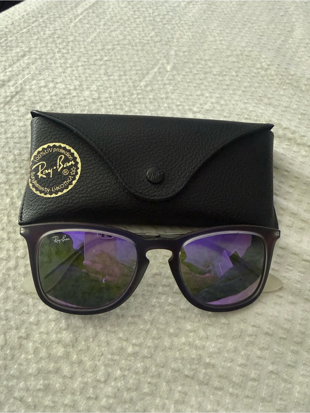 Ray-Ban Black Frame Sunglasses with Purple Mirror Lenses unisex